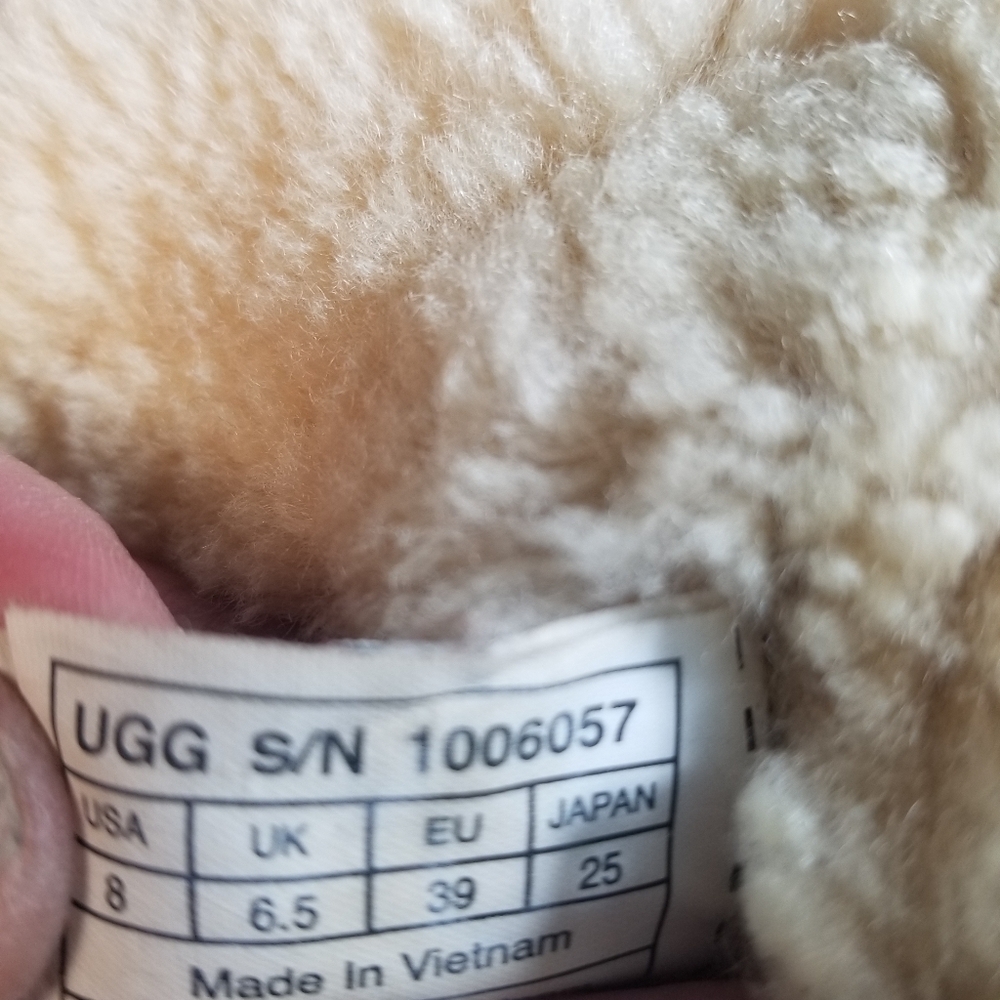 Ugg Bailey Bow mini chestnut short boots - Picture 5 of 10